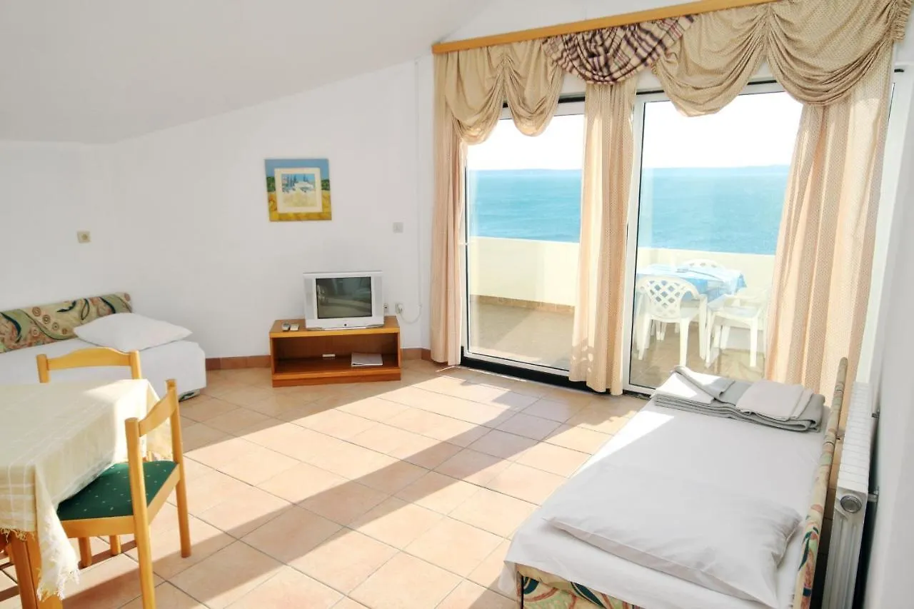 Apartments By The Sea Rtina - Miletici, Zadar - 3257 Ражанац